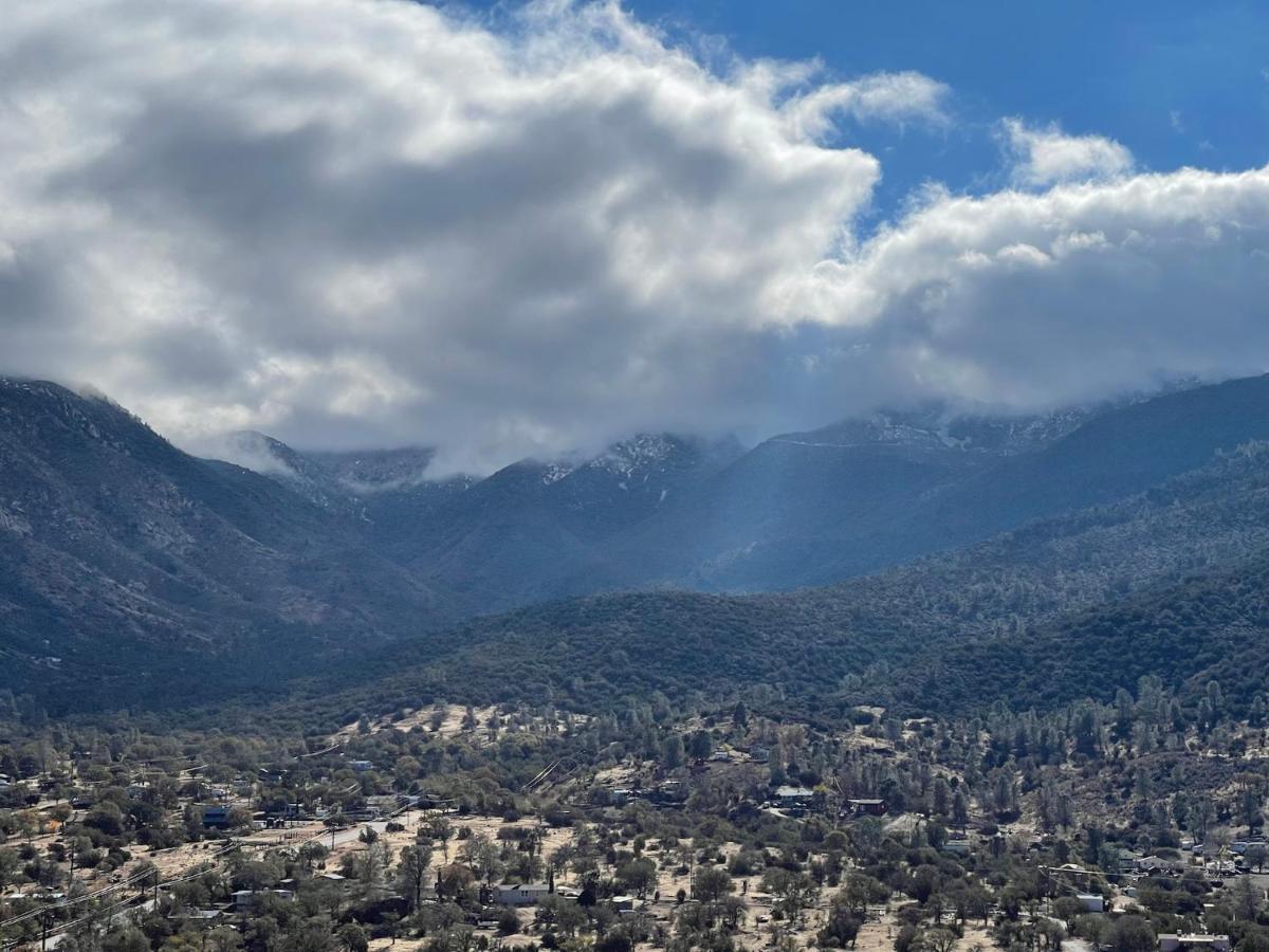 Breathtaking Cabin In Kern River Valleyレイク・イザベラ エクステリア 写真