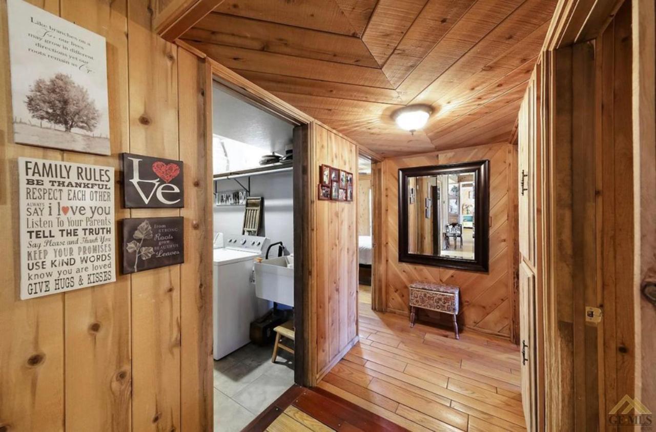 Breathtaking Cabin In Kern River Valleyレイク・イザベラ エクステリア 写真